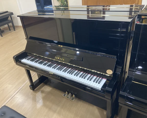 Yamaha U3H 2531279