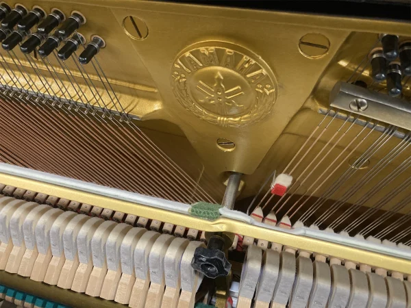 Alternative view of Yamaha U3H 2531279